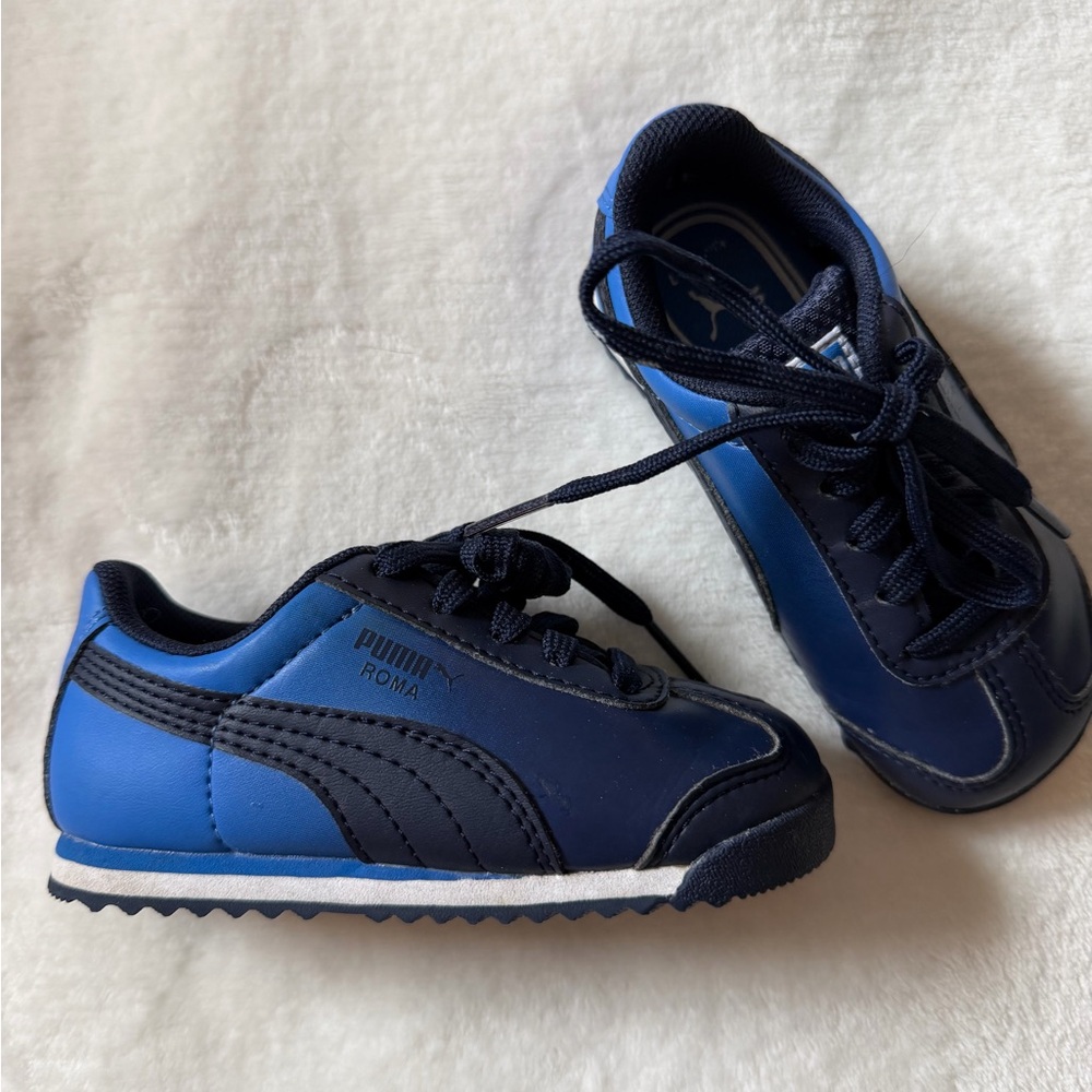 Puma Kids Blue and Navy Roma Lace-Up Sneakers